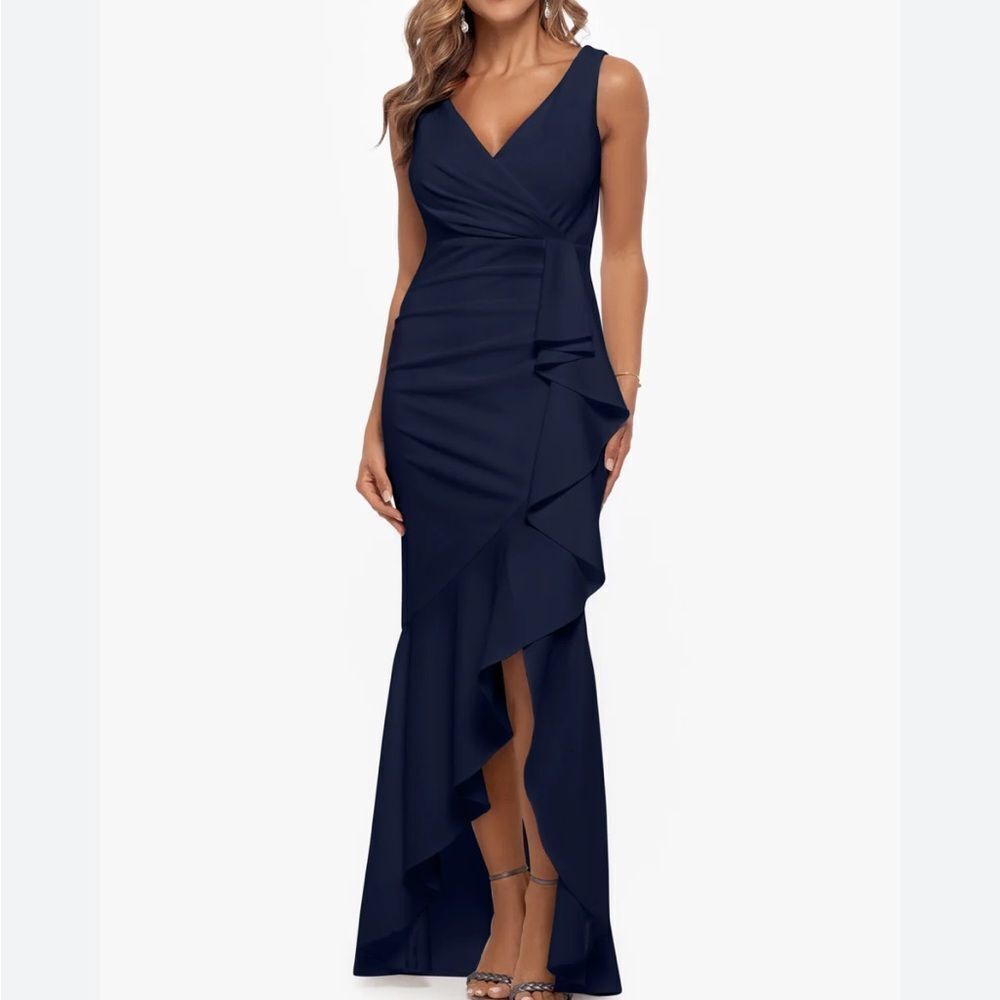 NWT Betsy & Adam V-Neck Cascade Ruffle High-Low Gown